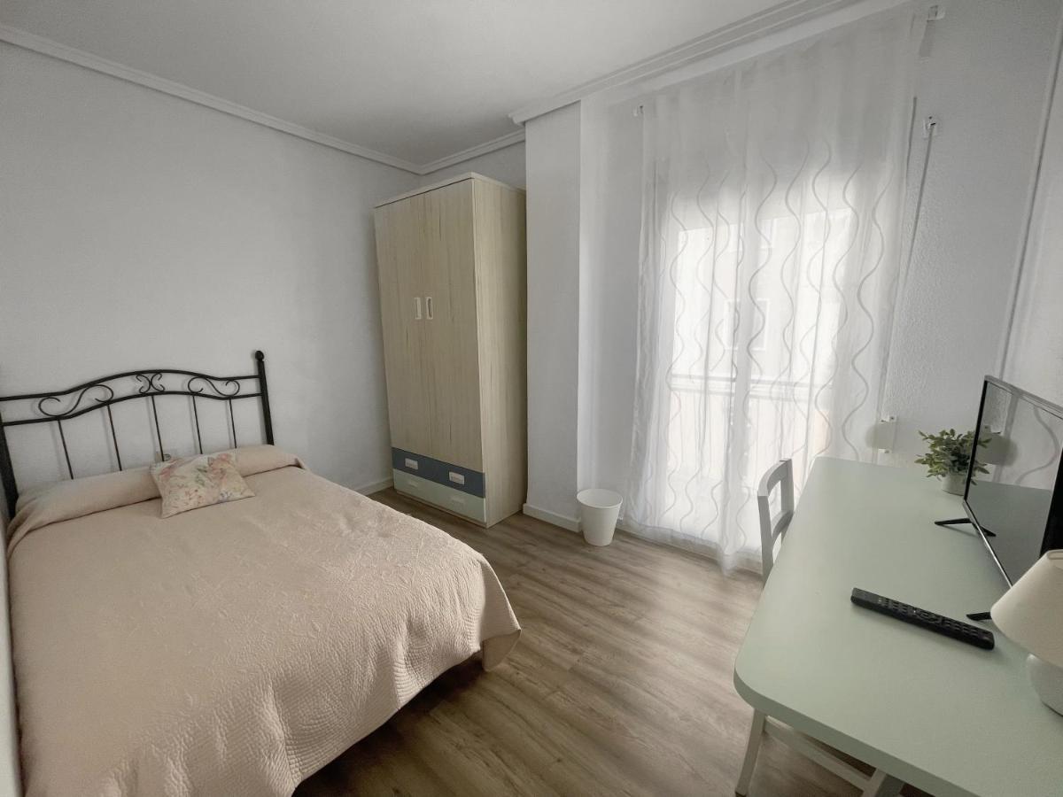 Habitacion Bien Situada, Comoda Y Nueva Valencia Exterior foto
