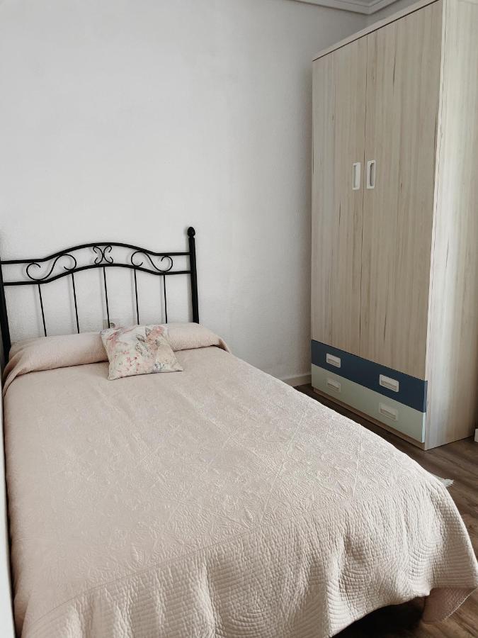 Habitacion Bien Situada, Comoda Y Nueva Valencia Exterior foto