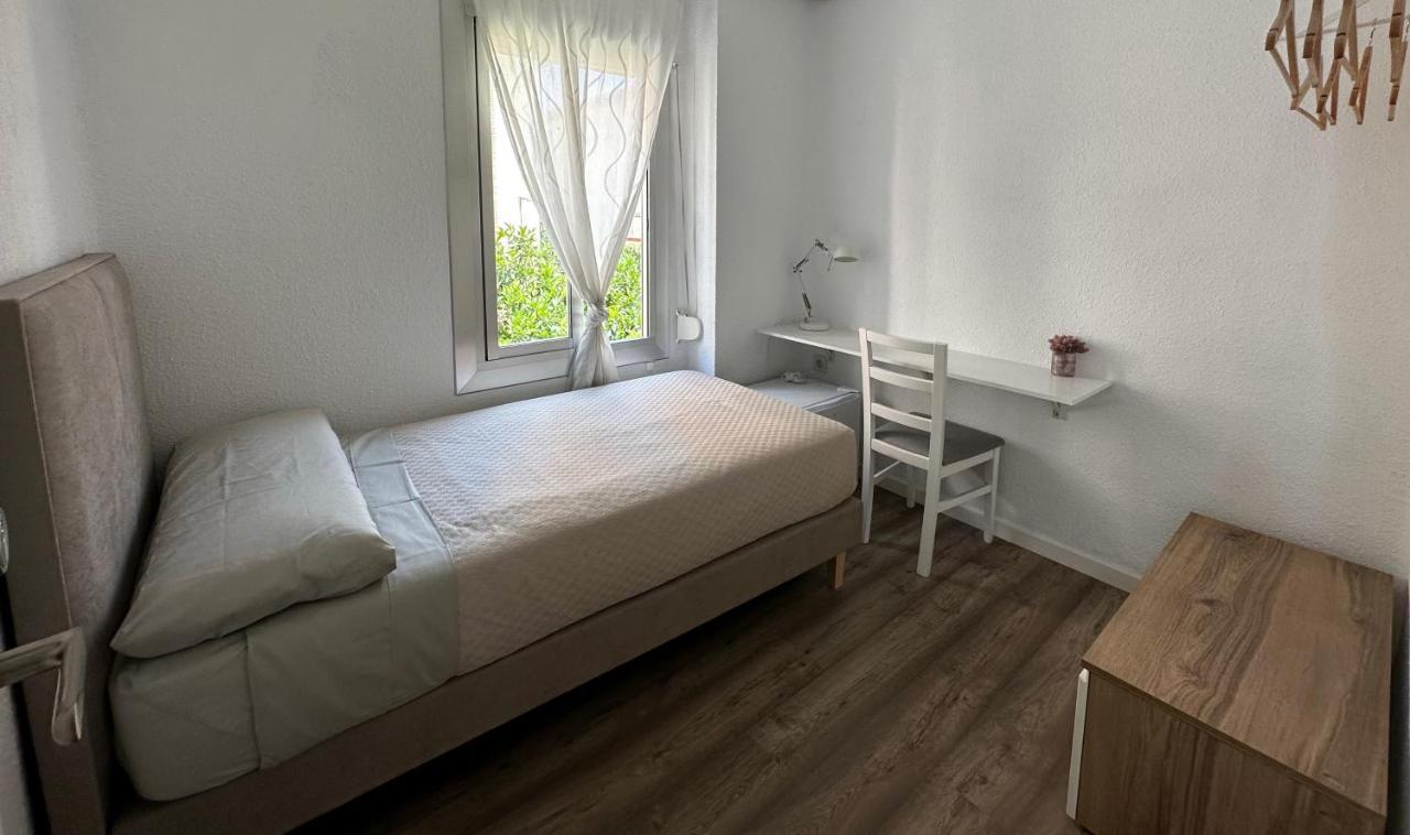 Habitacion Bien Situada, Comoda Y Nueva Valencia Exterior foto